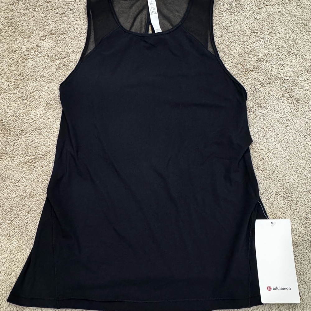 NWT Lululemon For The Run Tank Top Size 6 Black Cut Out Back